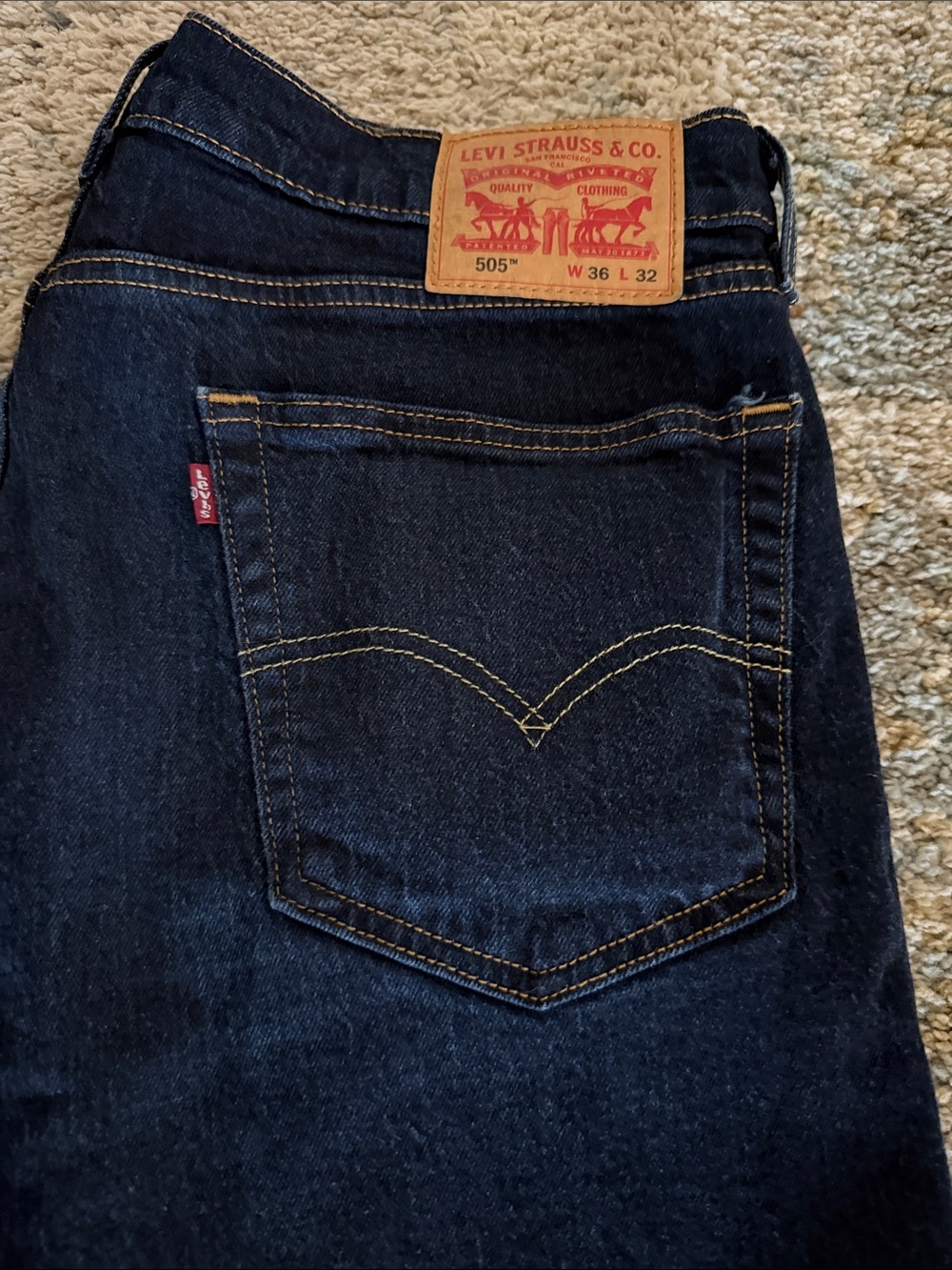 505 Levi's Men’s Dark Indigo Straight Leg Jeans SZ 36 W 32 L